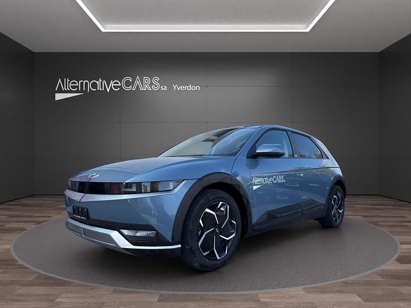 Blau Gebraucht 2024 Hyundai Ioniq Kleinwagen | CHF 33’900 - Bild 1/4