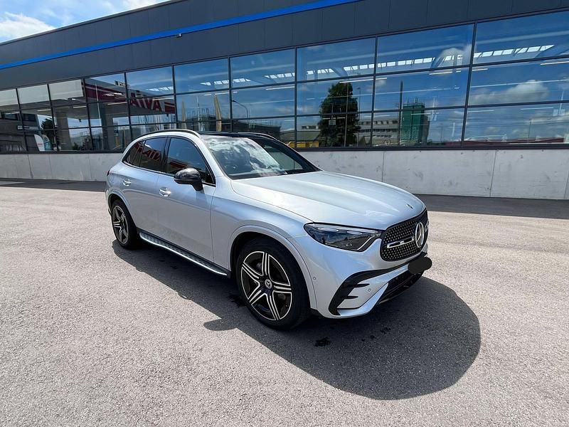 Gebraucht Mercedes GLC220 197 PS (144 kW) 2024