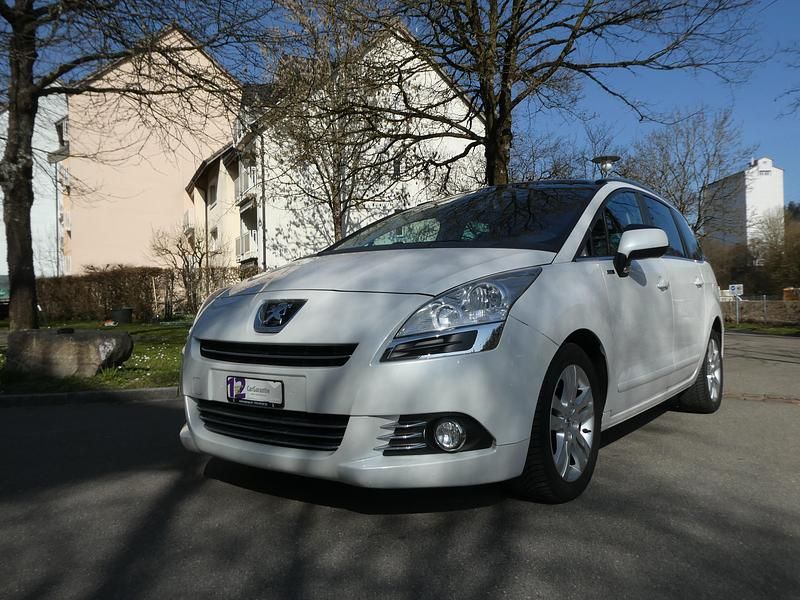 Gebraucht Peugeot 5008 Allure 163 PS (119 kW) 2013 Van / Kleinbus