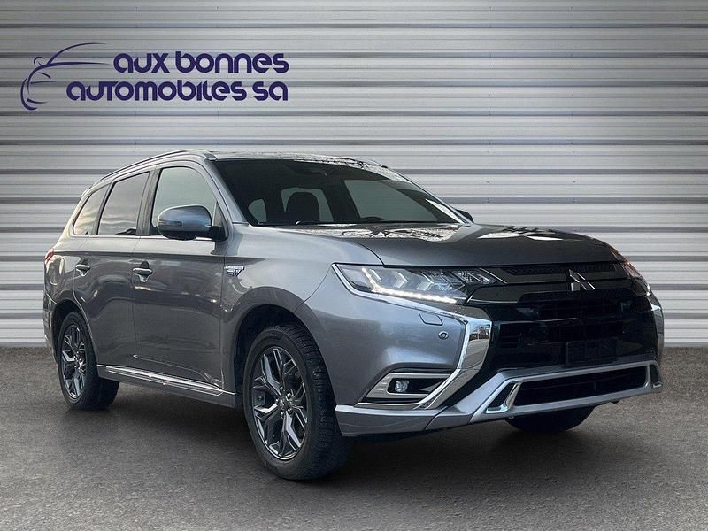 Gebraucht Mitsubishi Outlander P-HEV 224 PS (164 kW) 2020 SUV