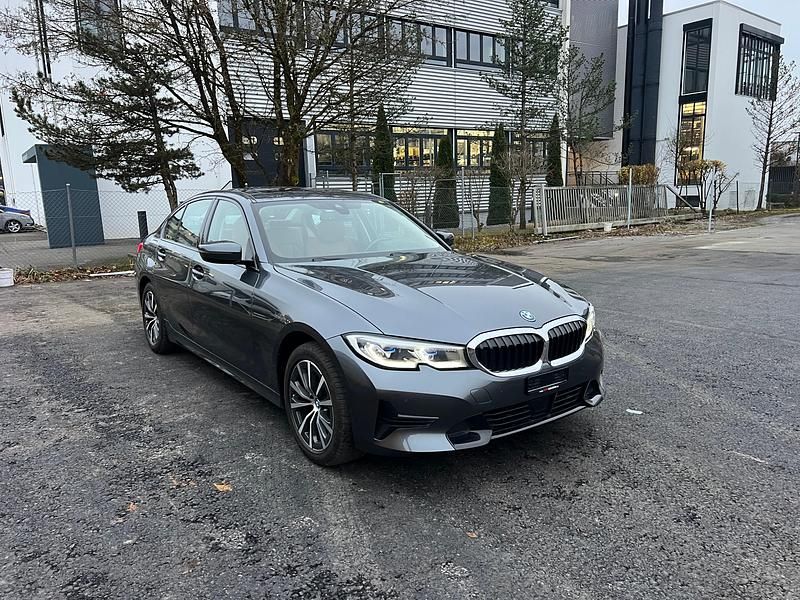 Gebraucht 2021 BMW 320e Sport Line | CHF 17’990 - Bild 1/4