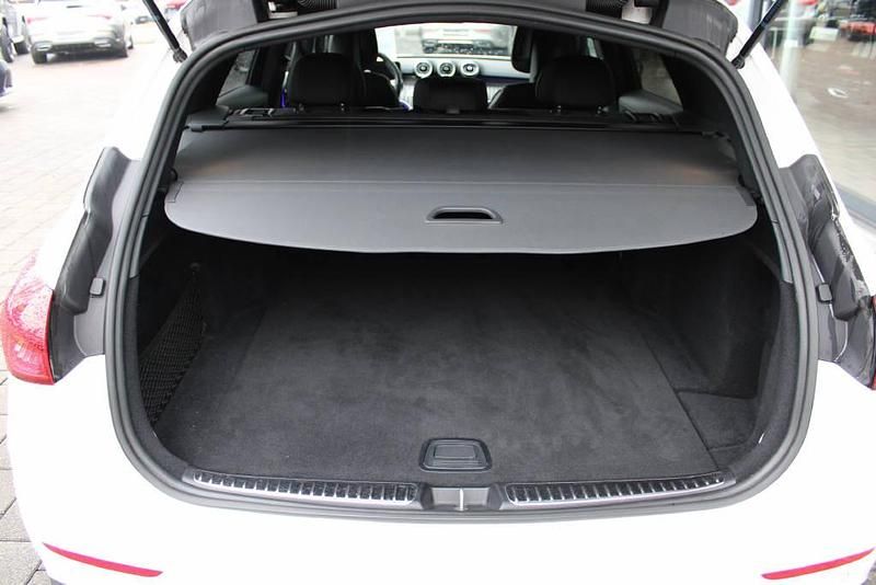 Gebraucht Mercedes C220 AMG line 200 PS (147 kW) 2023 Weiss Kombi