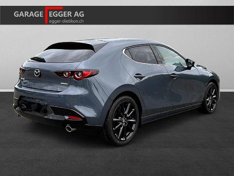 Neu Mazda 3 Homura-Line 140 PS (102 kW) 2025 Silber Kleinwagen