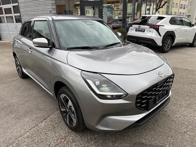 Neu Suzuki Swift 82 PS (60 kW) 2025 Silber Limousine