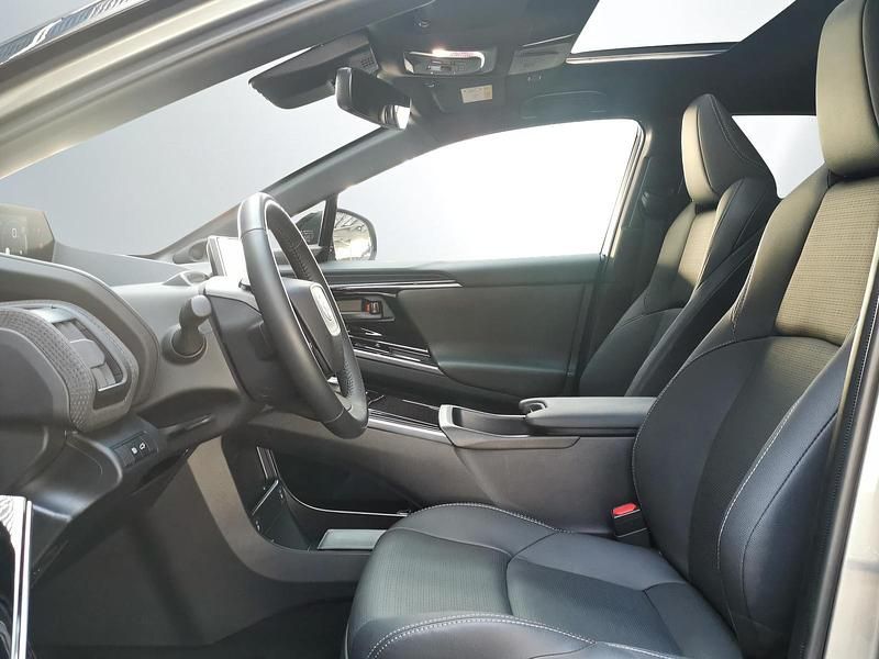 Gebraucht Toyota bZ4X Premium 160 kW (218 PS) 2023 Grau SUV