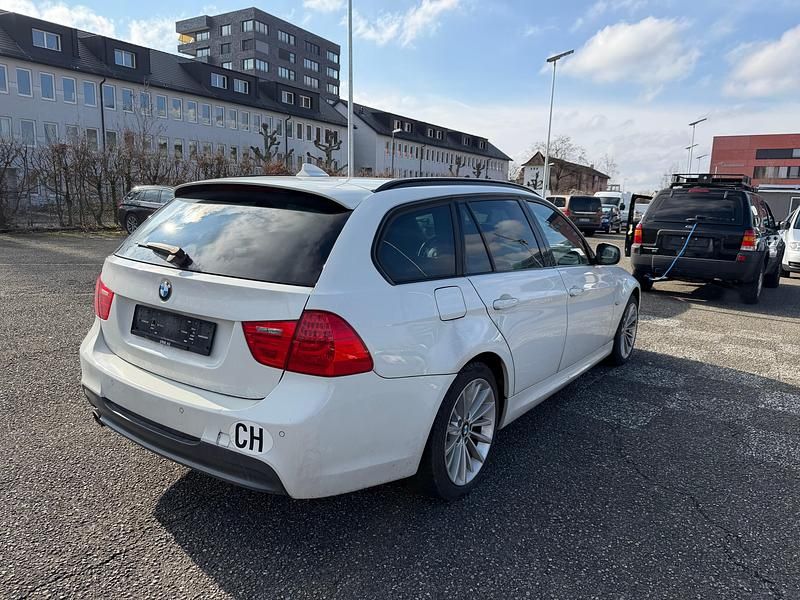 Gebraucht BMW 320 M Sport 184 PS (135 kW) 2011 Kombi