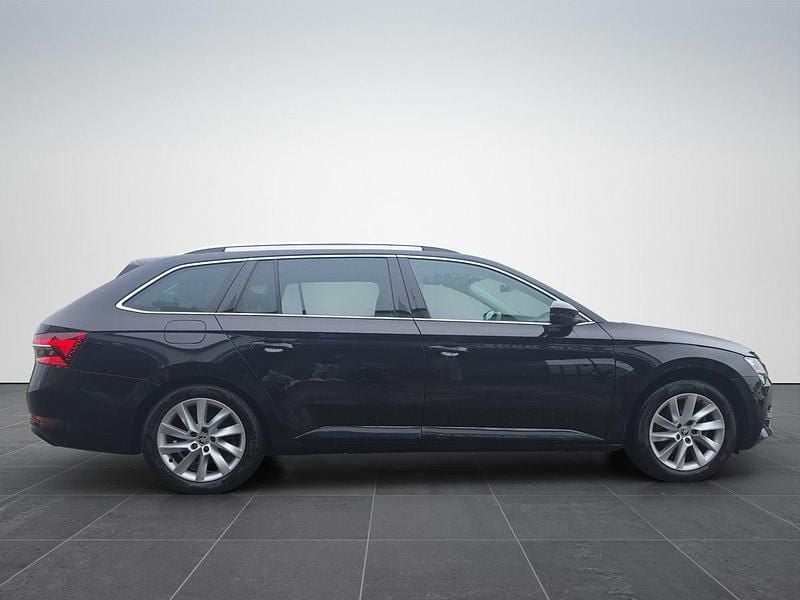 Gebraucht Skoda Superb Style 200 PS (147 kW) 2023 Kombi