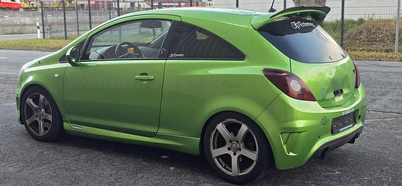 Gebraucht Opel Corsa Edition 211 PS (155 kW) 2013 Kleinwagen