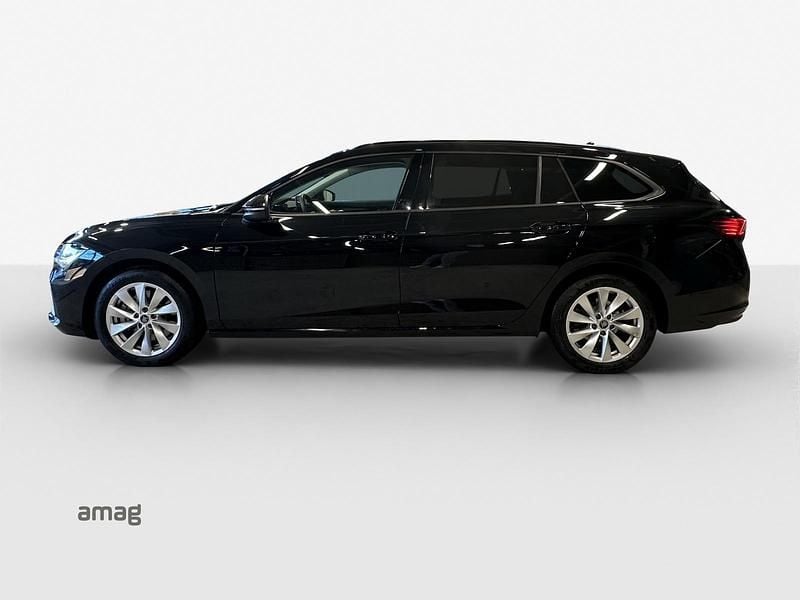 Gebraucht Skoda Superb Selection 193 PS (141 kW) 2025 Ebony schwarz, metallic Kombi