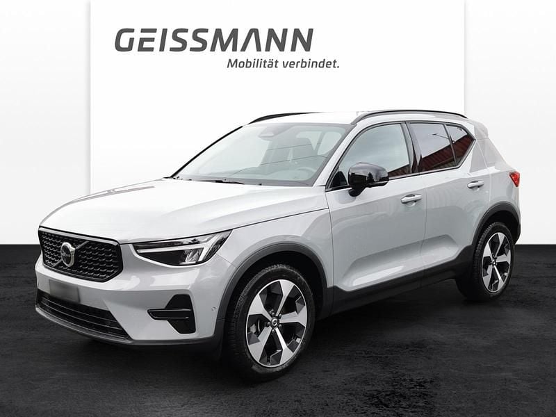 Grau Gebraucht 2024 Volvo XC40 Plus SUV | CHF 39’720 (Guter Preis) - Bild 1/4