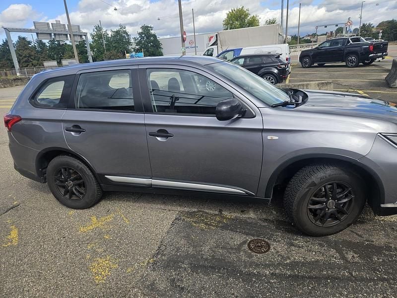 Gebraucht 2017 Mitsubishi Outlander SUV | CHF 10’900 (Guter Preis) - Bild 1/4