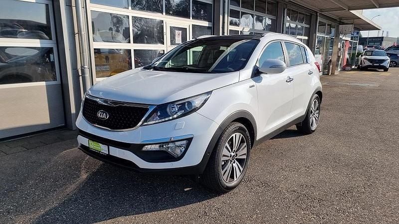 Weiss Gebraucht 2014 Kia Sportage Style SUV | CHF 14’900 (Fairer Preis) - Bild 1/4