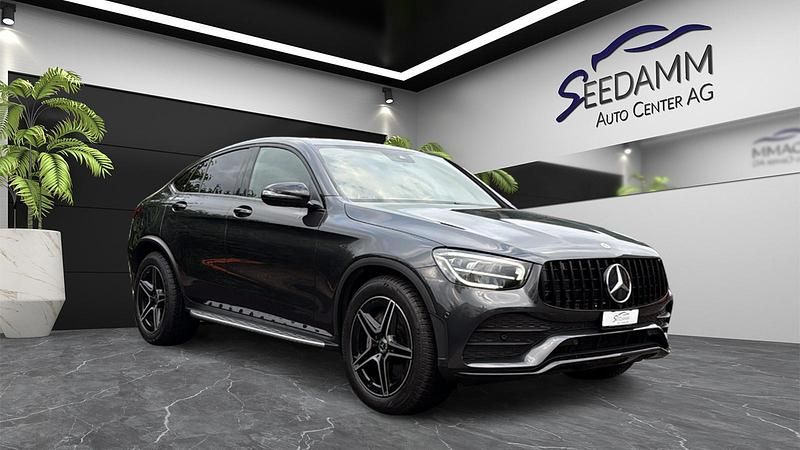 Gebraucht Mercedes GLC300 AMG line 258 PS (189 kW) 2019 Coupé