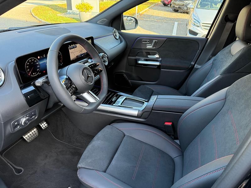 Neu Mercedes B200 AMG line 177 PS (130 kW) 2025 Schwarz Van / Kleinbus