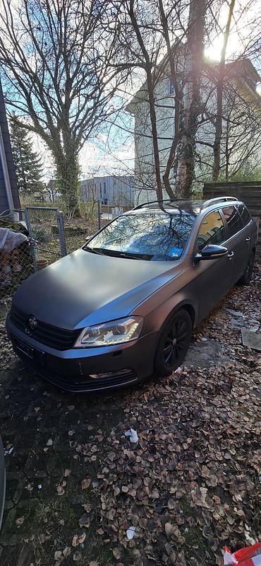 Gebraucht VW Passat 140 PS (102 kW) 2011 Kombi
