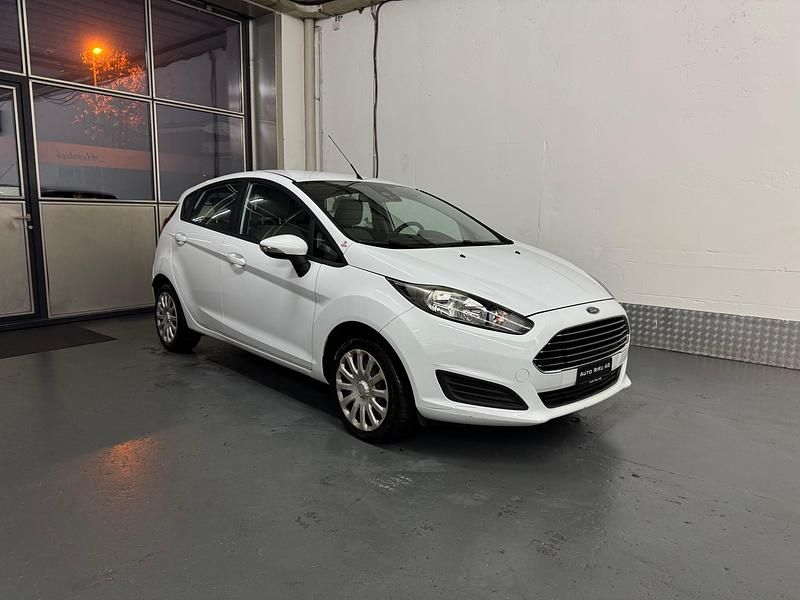 Gebraucht Ford Fiesta Trend 100 PS (73 kW) 2015
