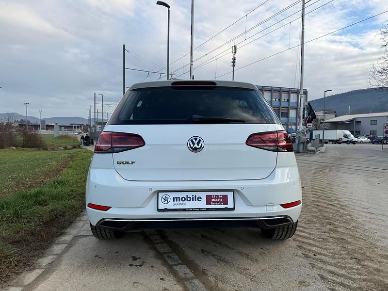 Gebraucht VW Golf VII Comfortline 115 PS (84 kW) 2019