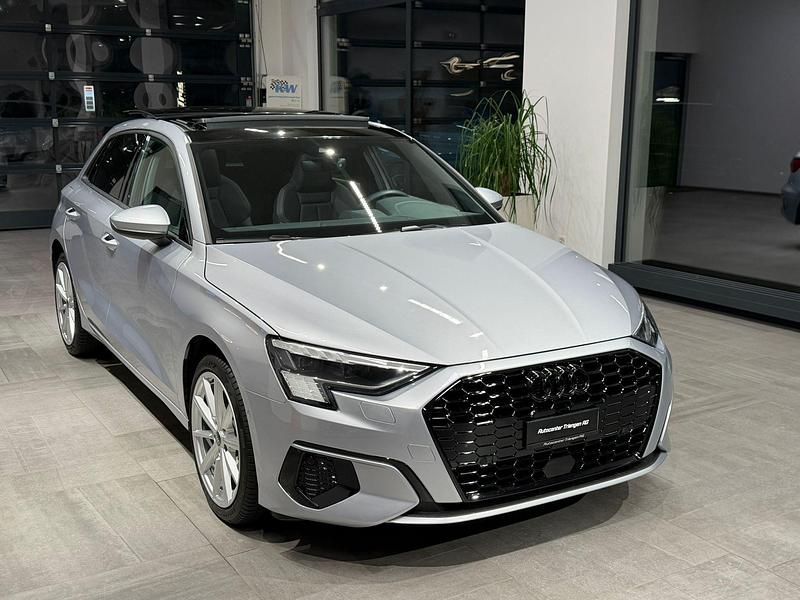 Gebraucht Audi A3 Sportback e-tron Attraction 150 PS (110 kW) 2023 Kleinwagen