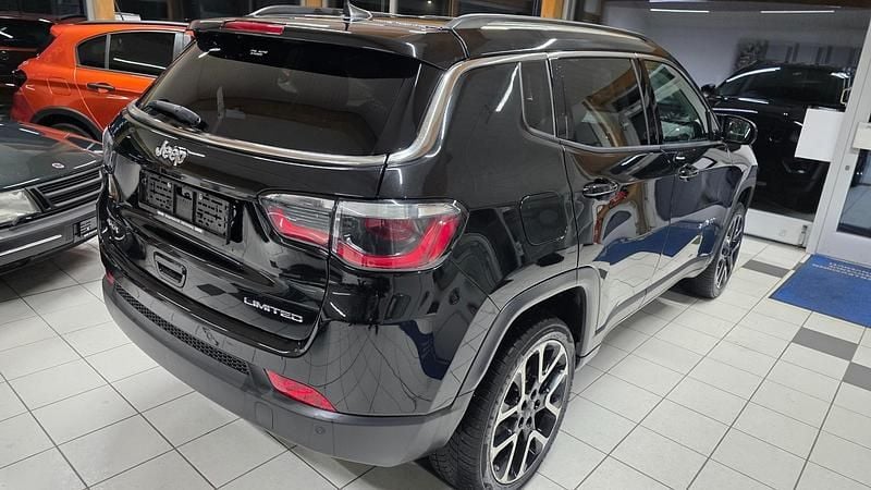 Gebraucht Jeep Compass Limited 140 PS (102 kW) 2017 SUV