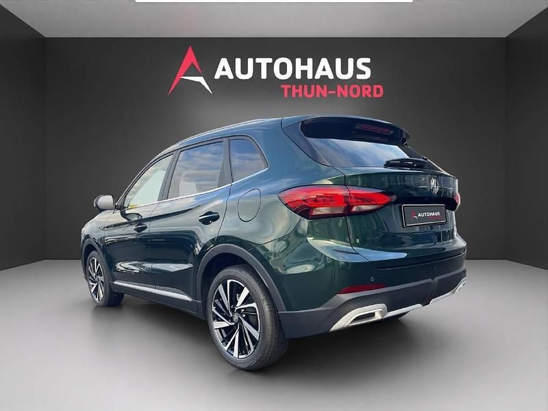 Neu MG ZS Luxury 196 PS (144 kW) 2026 Grün SUV