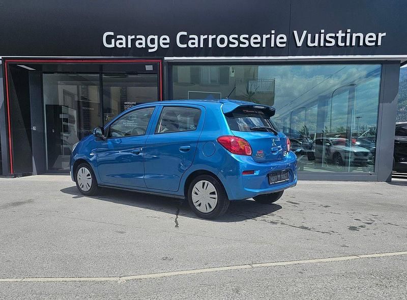 Gebraucht Mitsubishi Space Star 71 PS (52 kW) 2016 Blau Limousine