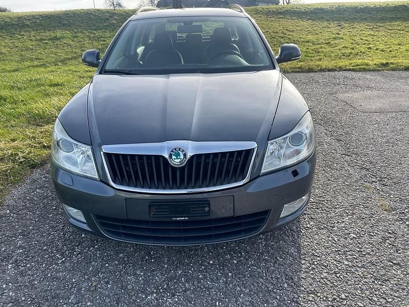 Gebraucht 2011 Skoda Octavia LAURIN & KLEMENT Kombi | CHF 3’900 - Bild 1/4