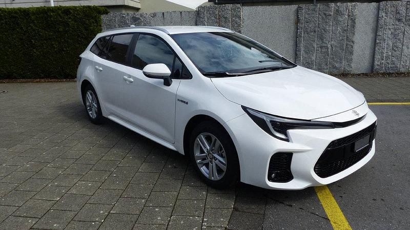 Neu Suzuki Swace 140 PS (102 kW) 2025 Kombi