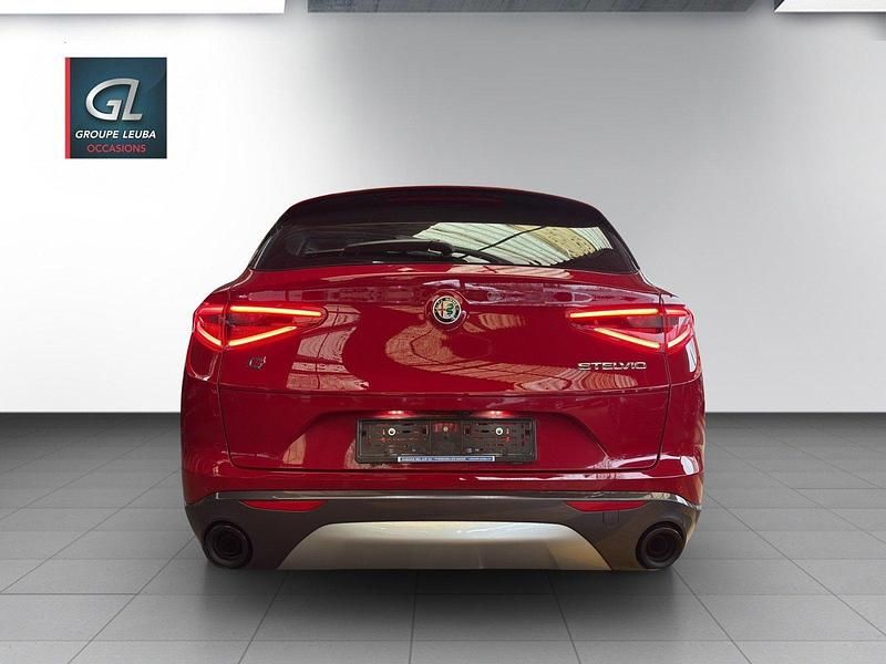 Gebraucht Alfa Romeo Stelvio Ti 280 PS (205 kW) 2022 Rot SUV