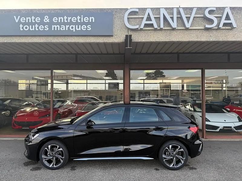 Schwarz Neu 2025 Audi A3 Sportback e-tron S-Line Kleinwagen | CHF 37’150 (Superpreis) - Bild 1/4