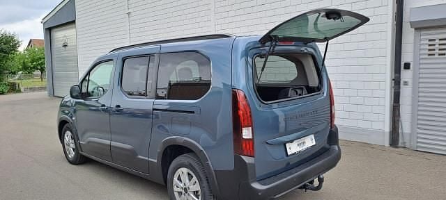 Blau Gebraucht 2024 Peugeot Rifter Allure Van / Kleinbus | CHF 31’500 (Superpreis) - Bild 1/4