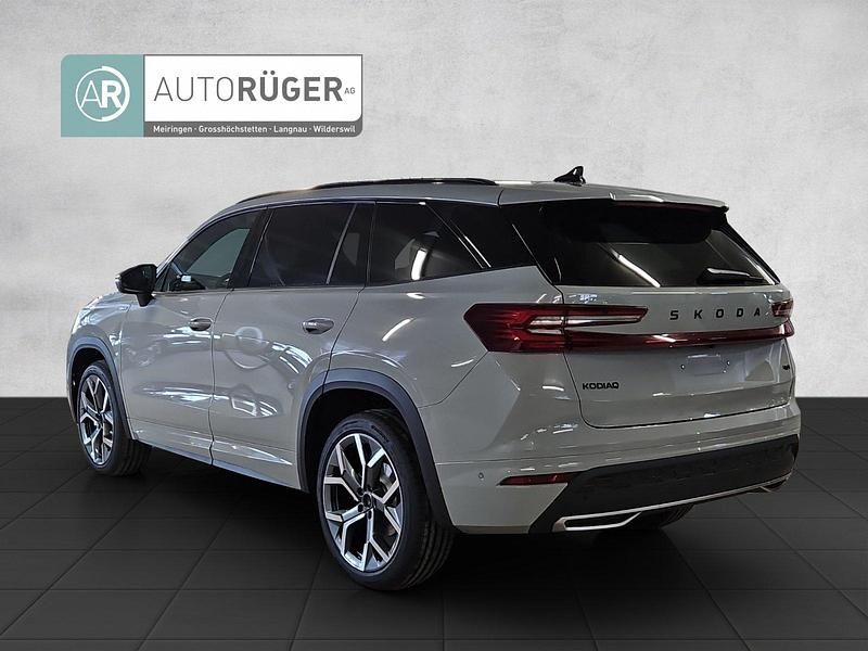 Neu Skoda Kodiaq SportLine 193 PS (141 kW) 2025 Grau SUV