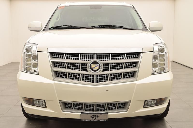 Gebraucht Cadillac Escalade 409 PS (300 kW) 2012 Weiss SUV