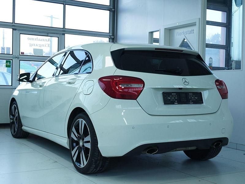 Gebraucht Mercedes A200 Night 156 PS (114 kW) 2014