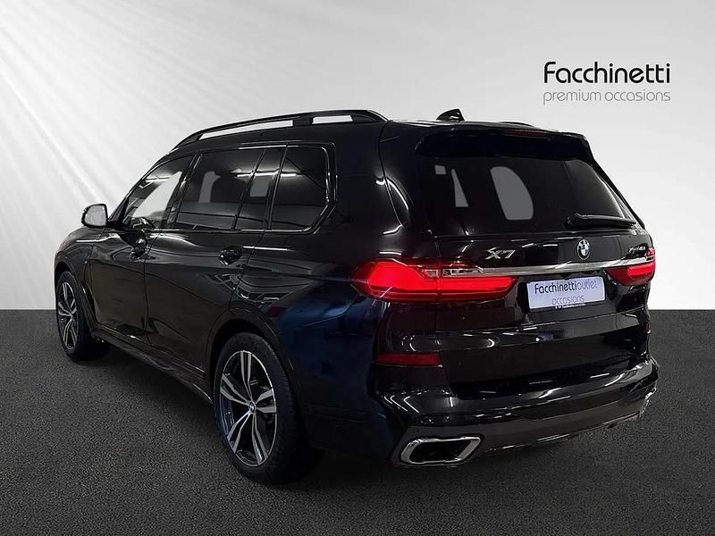Gebraucht BMW X7 333 PS (244 kW) 2026 Schwarz SUV