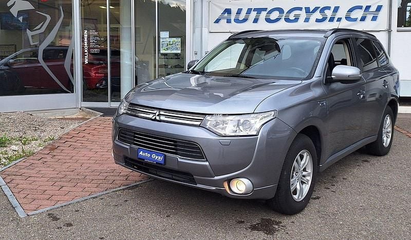Gebraucht 2015 Mitsubishi Outlander P-HEV Instyle SUV | CHF 14’800 - Bild 1/4