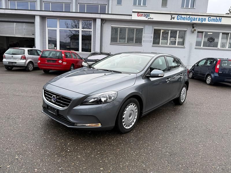Gebraucht 2015 Volvo V40 Momentum | CHF 12’700 - Bild 1/4