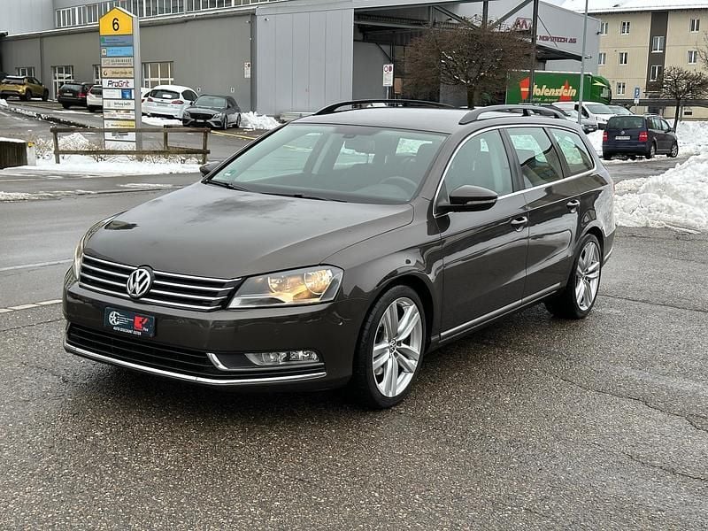 Gebraucht VW Passat Highline 160 PS (117 kW) 2012 Kombi