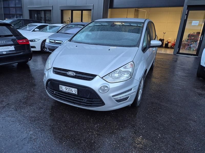 Gebraucht Ford S-MAX S 160 PS (117 kW) 2015 Van / Kleinbus