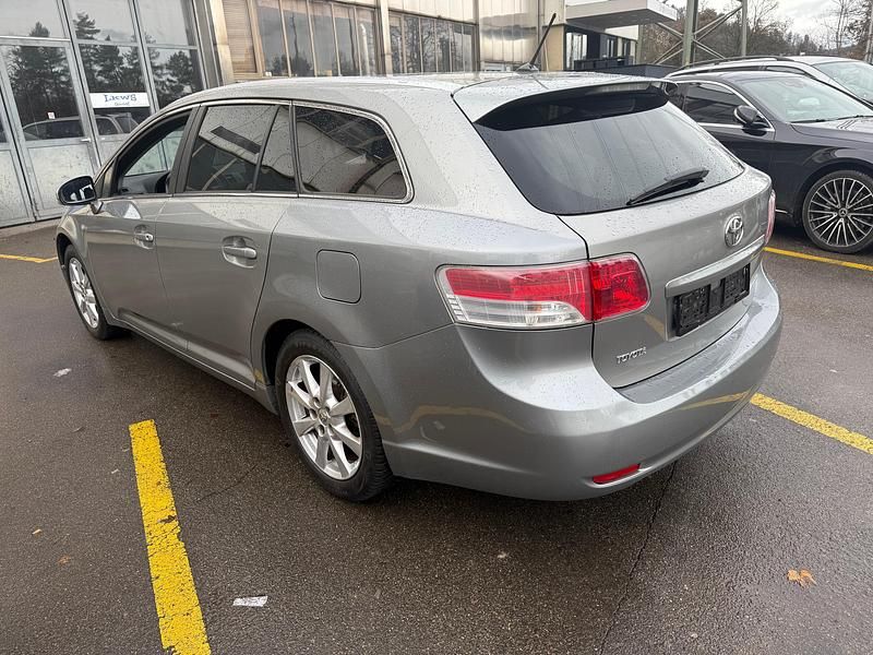 Gebraucht Toyota Avensis Luna 152 PS (111 kW) 2011 Kombi