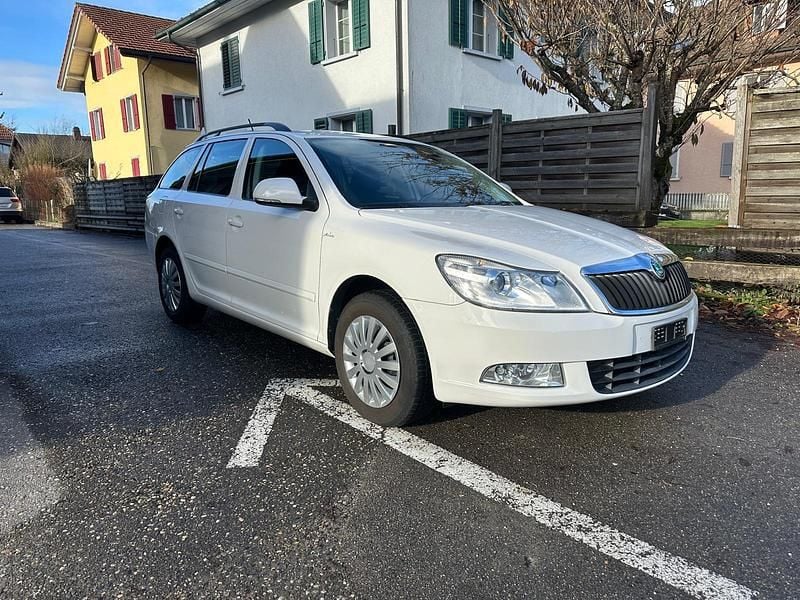 Gebraucht 2011 Skoda Octavia Kombi | CHF 6’900 (Guter Preis) - Bild 1/4