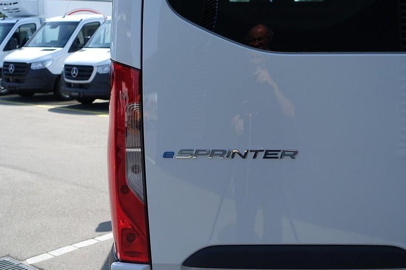 Gebraucht Mercedes E-Sprinter 84 kW (115 PS) 2023 Van