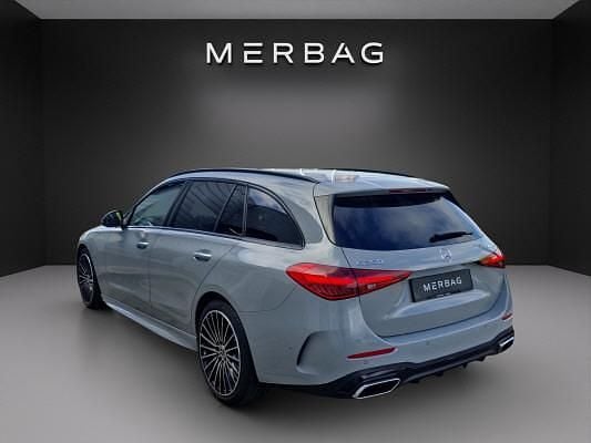 Neu Mercedes C300e 259 PS (190 kW) 2025 Grau Kombi