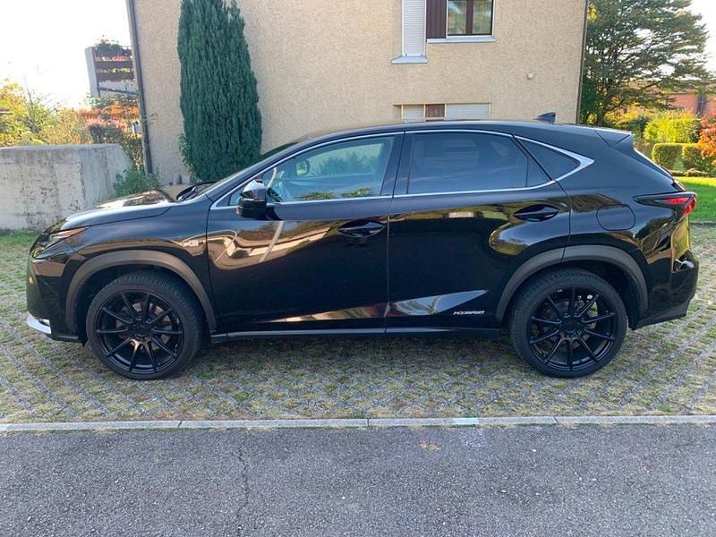 Gebraucht Lexus NX300h E-FOUR 197 PS (144 kW) 2014 SUV