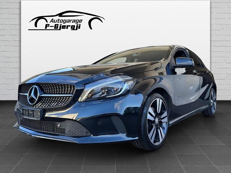 Gebraucht Mercedes A180 Night 122 PS (89 kW) 2016 Limousine