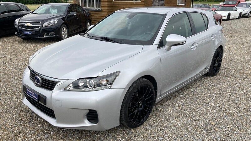 Gebraucht 2012 Lexus CT200h Impression Line Limousine | CHF 9’990 (Guter Preis) - Bild 1/4