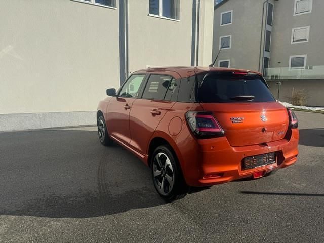 Gebraucht Suzuki Swift 82 PS (60 kW) 2024 Orange Limousine