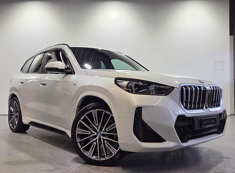 Weiss Gebraucht 2023 BMW iX1 Comfort Edition SUV | CHF 39’800 (Superpreis) - Bild 1/4