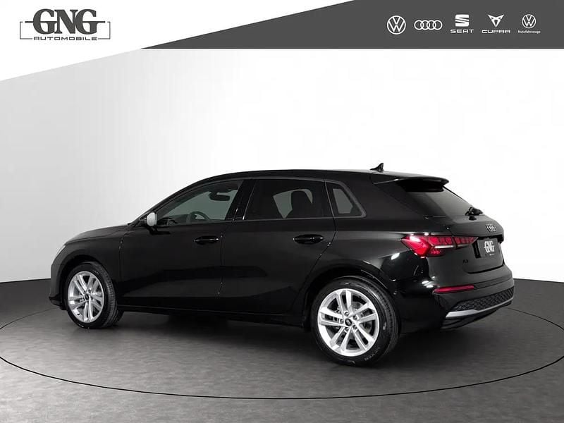 Neu Audi A3 Attraction 150 PS (110 kW) 2026 Schwarz