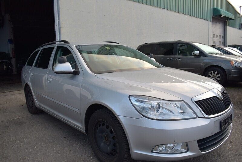Gebraucht Skoda Octavia Ambition 140 PS (102 kW) 2012 Kombi