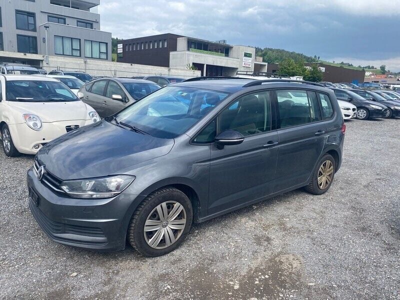 Gebraucht 2017 VW Touran Comfortline Van / Kleinbus | CHF 5’800 - Bild 1/4